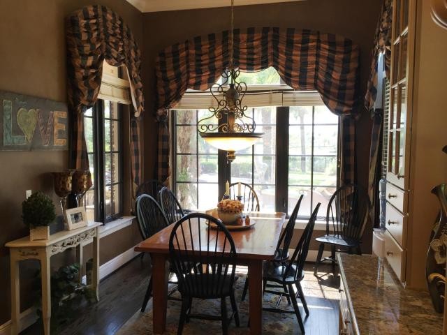 breakfast nook