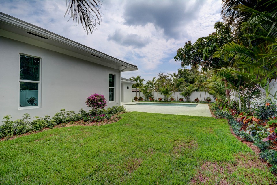 side yard