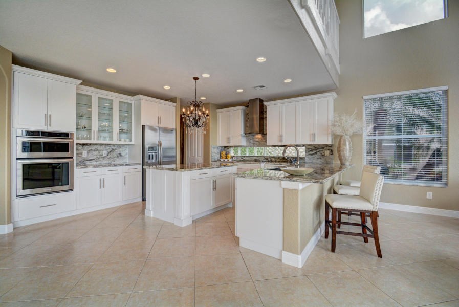 brand new gourmet kitchen