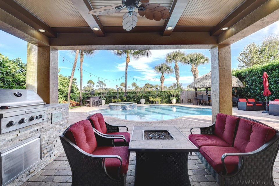 summer kitchen