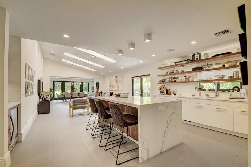 eat in kitchen