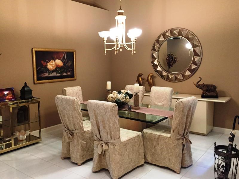 formal dining room